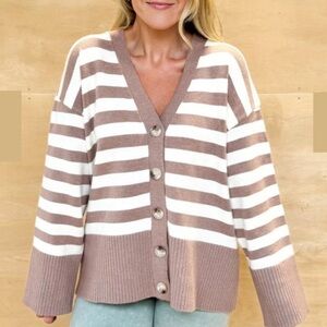 Entro (M/L) Women’s stripe mocha brown ribbed oversized button front cardigan